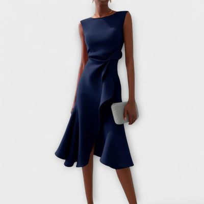 Clothestyle – Asymmetrisk drapert midikjole