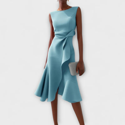 Clothestyle – Asymmetrisk drapert midikjole